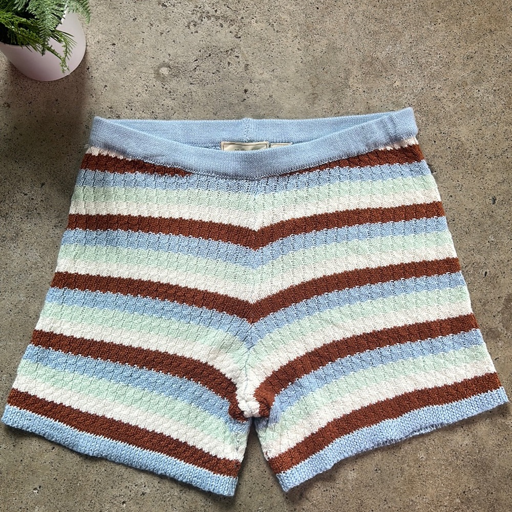 NEW No Comment Knit Shorts